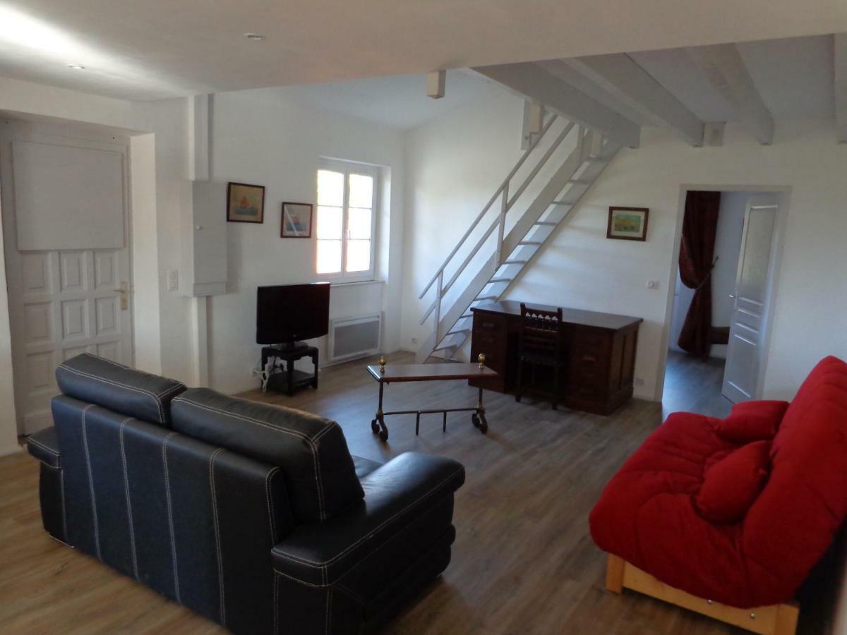 Ahurtenia Apartment *
